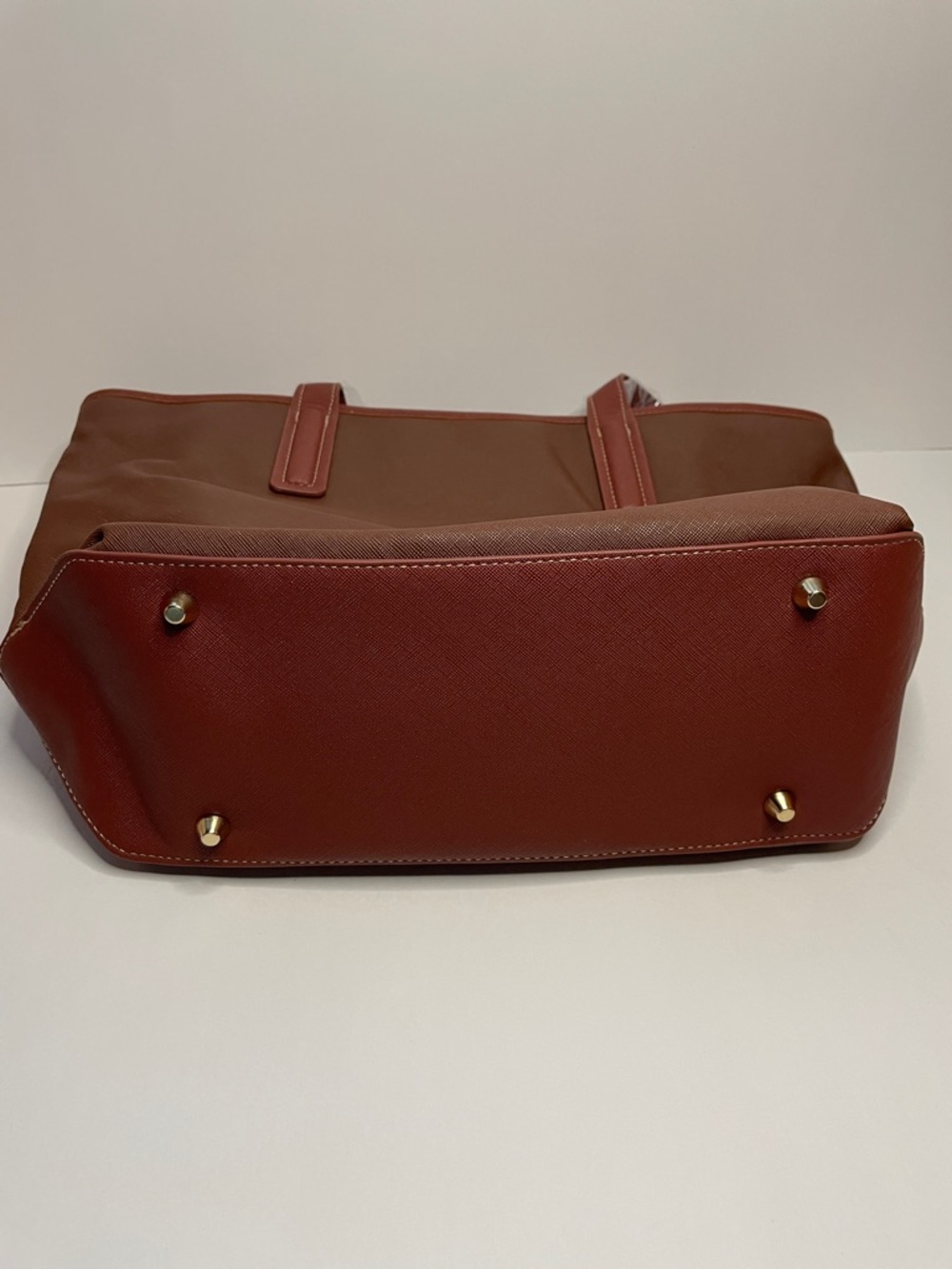 NWT LUXEBOLD®️ Brown Tote Bag with side pouch. - Picture 4 of 7
